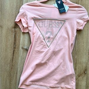 ੈ✩‧₊˚ Guess NWT Pink T Shirt Size XS ੈ✩‧₊˚